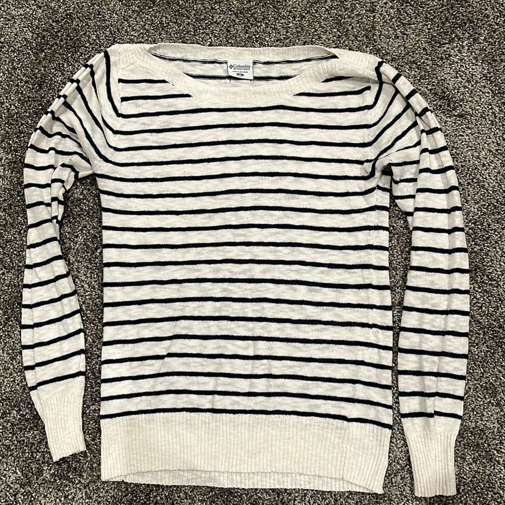 Columbia women’s navy & cream stripped sweater